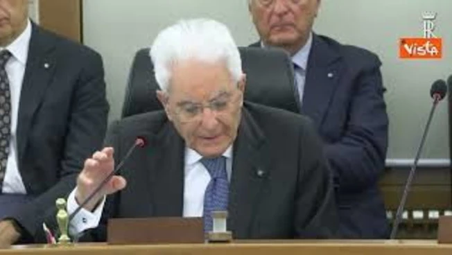 https://media.liberoquotidiano.it/fKxed_1vVwOOWaPlRXvYYSDzX7n63k--4-WxDeyfIIw/width:800/quality:90/aW1hZ2VzLzIwMjUvMDkvMDQvMTgzMzEzNDI5LWY1Yzk4OWUzLTIwYjUtNDAzZS05NTNhLWEwZTU4OTA5YTVhYy5qcGc.webp