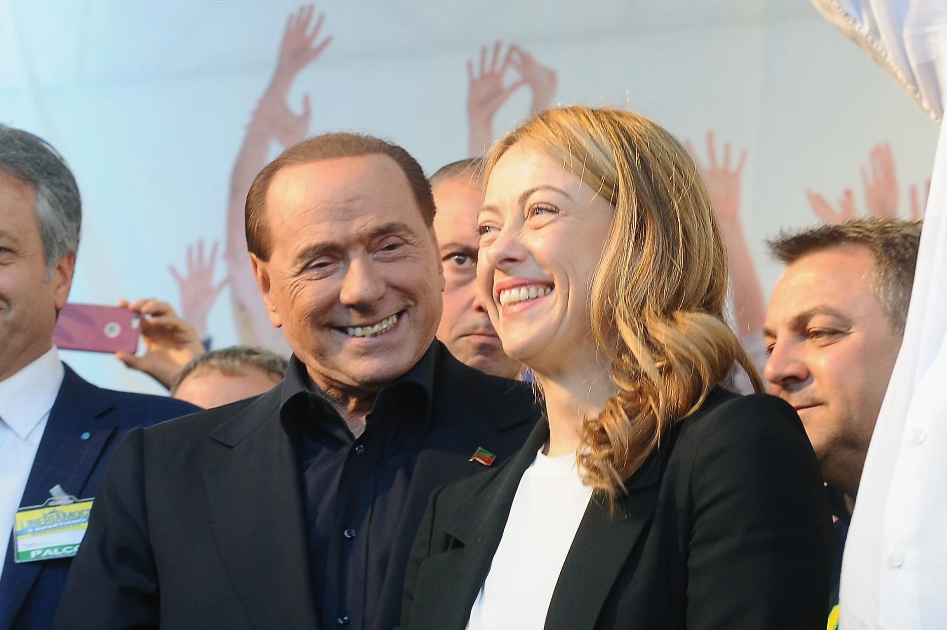 Silvio Berlusconi, Giorgia Meloni: "Sono basita, apre a Matteo Renzi"