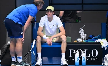 Jannik Sinner, la rivelazione di Binaghi: "Stava per finire in ospedale"