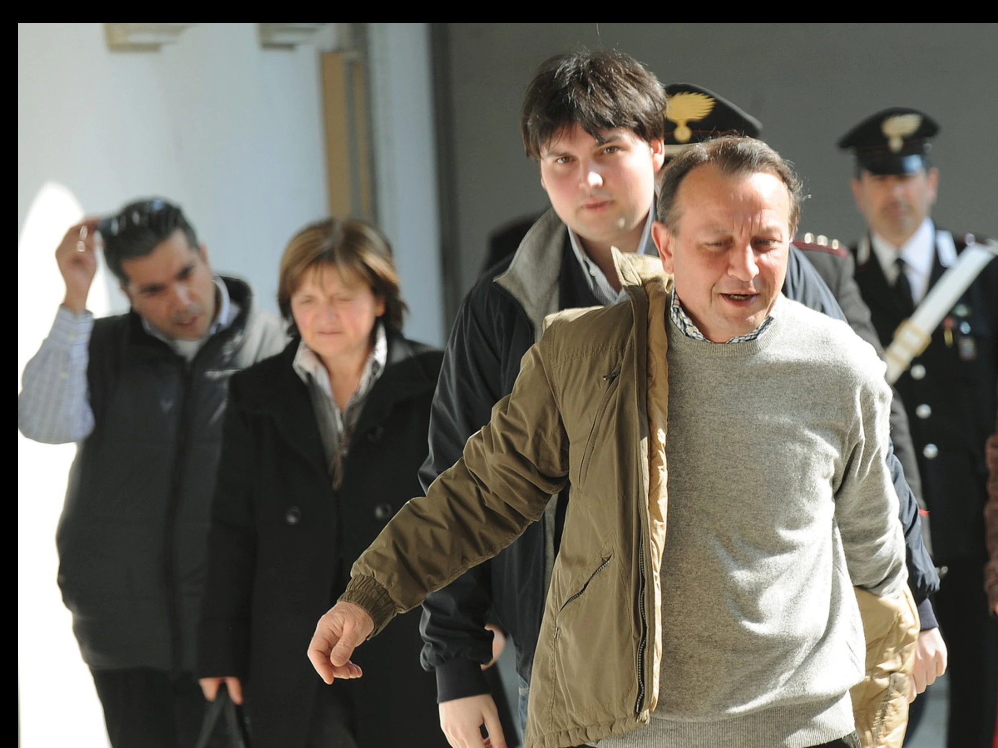 Garlasco, "Le versioni dei Poggi si mischiano a quelle di Sempio": l'informativa dei carabinieri