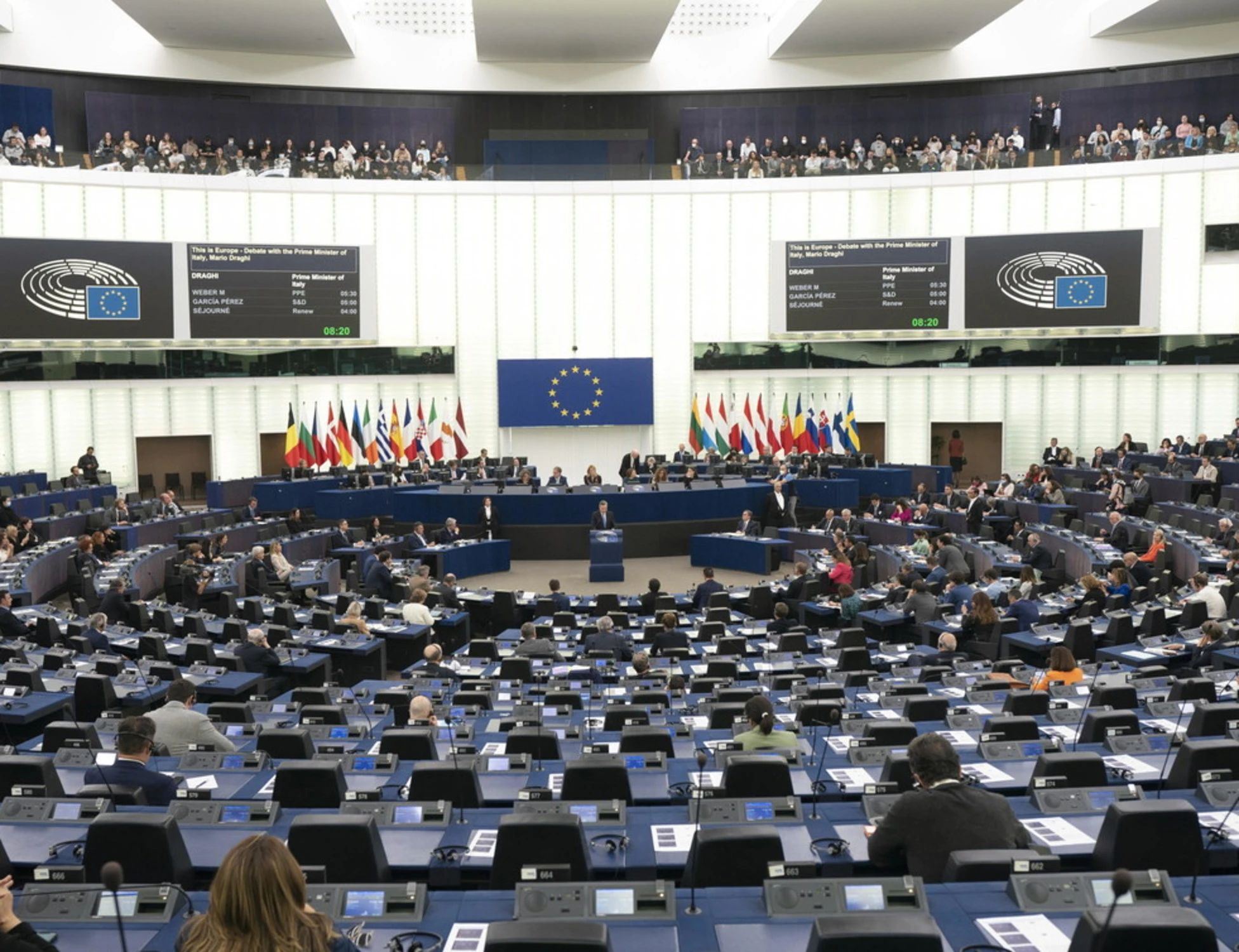 Immigrazione, ok del Parlamento Ue alla lista dei Paesi sicuri: cosa cambia per l'Albania