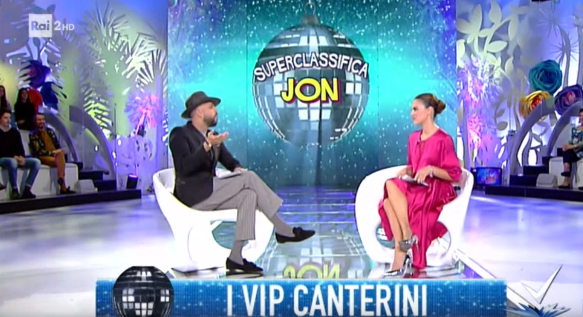 Detto Fatto, Bianca Guaccero gela Jonathan: "Ti rendi conto di cosa hai fatto?", "Dai, le mutandine..."