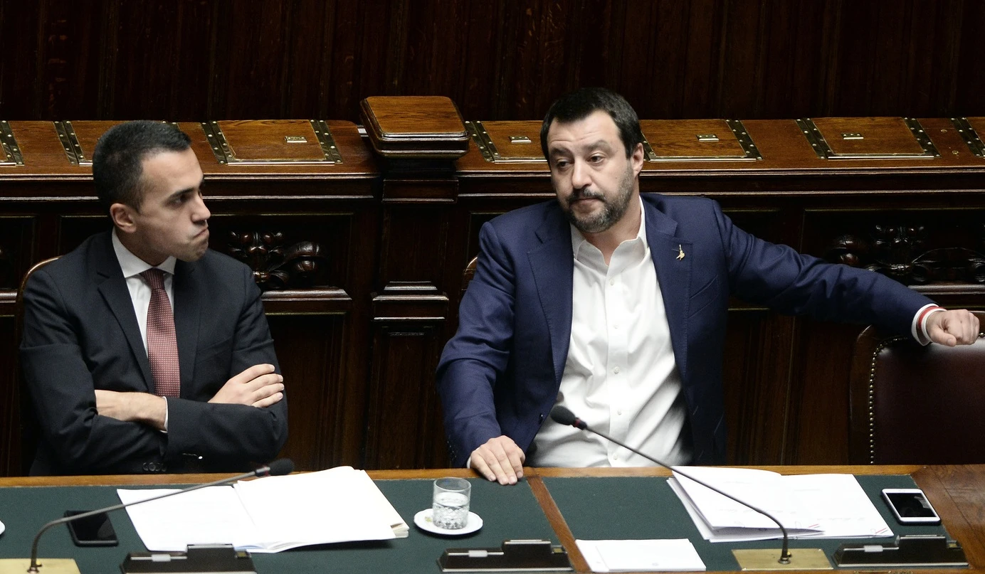 Luigi Di Maio, la mossa sporca contro Lega e Salvini: Autonomia, il governo rischia