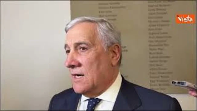 Tajani: Dobbiamo impedire che dal 2035 in Ue ci sia solo produzione di auto elettriche