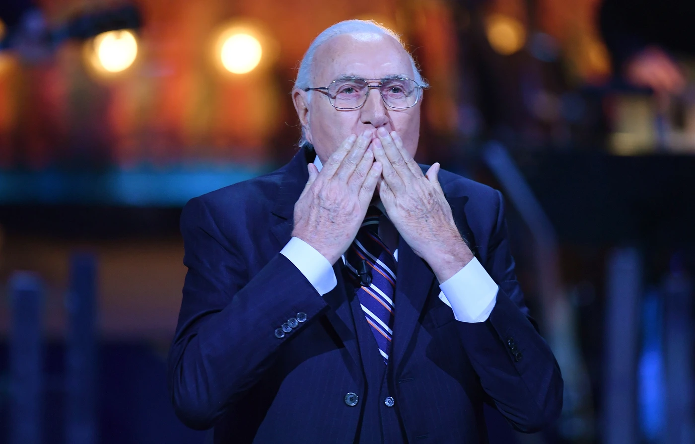 Pippo Baudo, desiderio di Natale in diretta: "Vorrei che Lorella Cuccarini e Heather Parisi facessero pace"