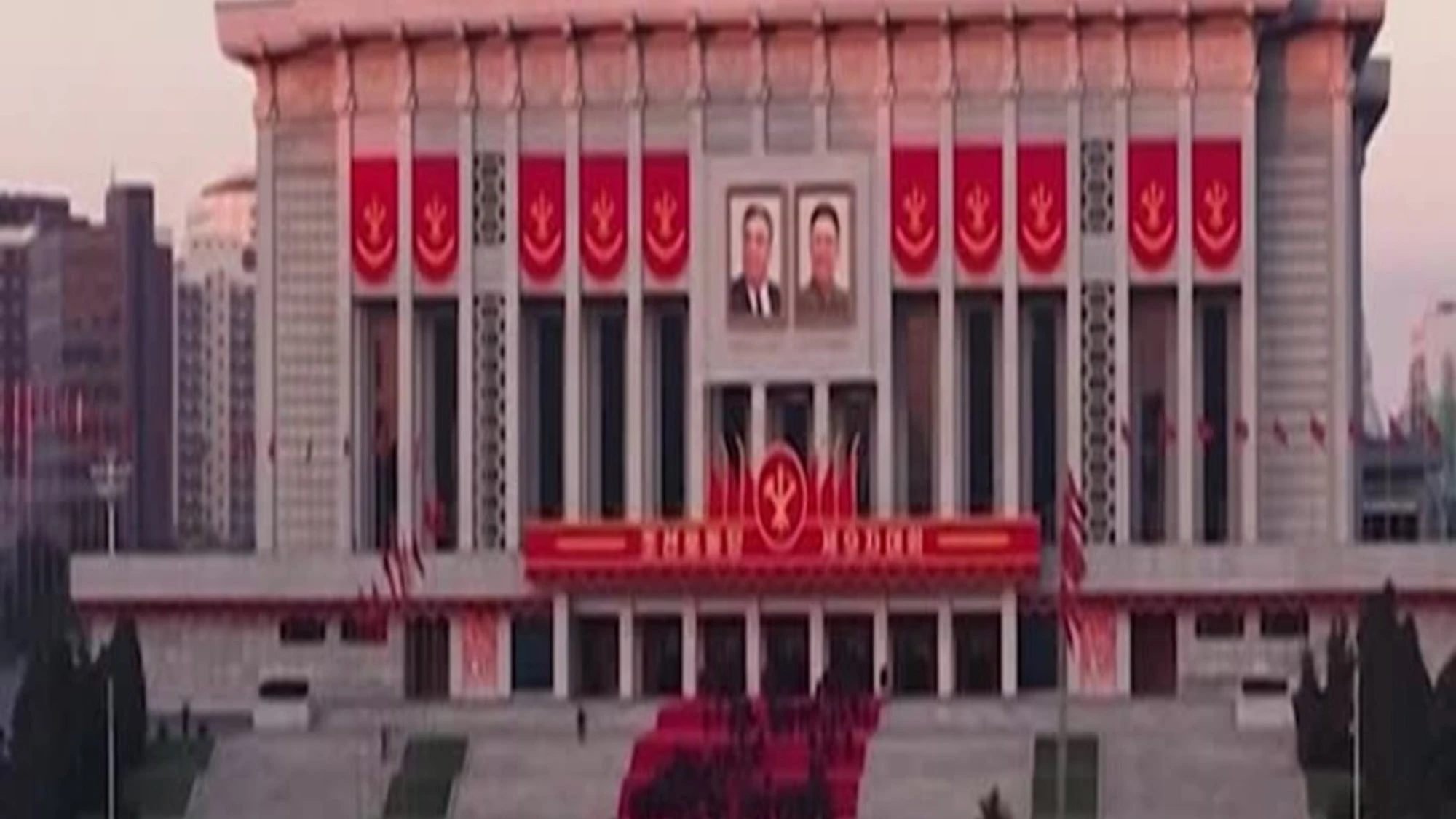 Corea del Nord, Kim Jong Un apre il congresso del Partito dei Lavoratori: le immagini