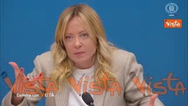 'Ho una notizia da darvi' su Camera con Vista su La7 di Alexander jakhnagiev. In onda Domenica 09.40