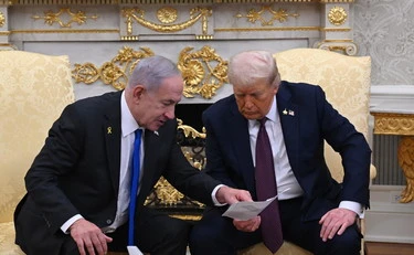 https://media.liberoquotidiano.it/fbzJHlNxYxivXUzD3tK_OdaYFslN6YQ4VWYvRqs8IT0/width:800/quality:90/aW1hZ2VzLzIwMjUvMTAvMDUvMDY1NTU4MjgxLTQwNmI1NTA4LWRkODEtNDEzYS04MWE5LTM1NWY2NDQ3MzY1ZS5qcGc.webp