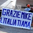 Mike, feretro alla Triennale