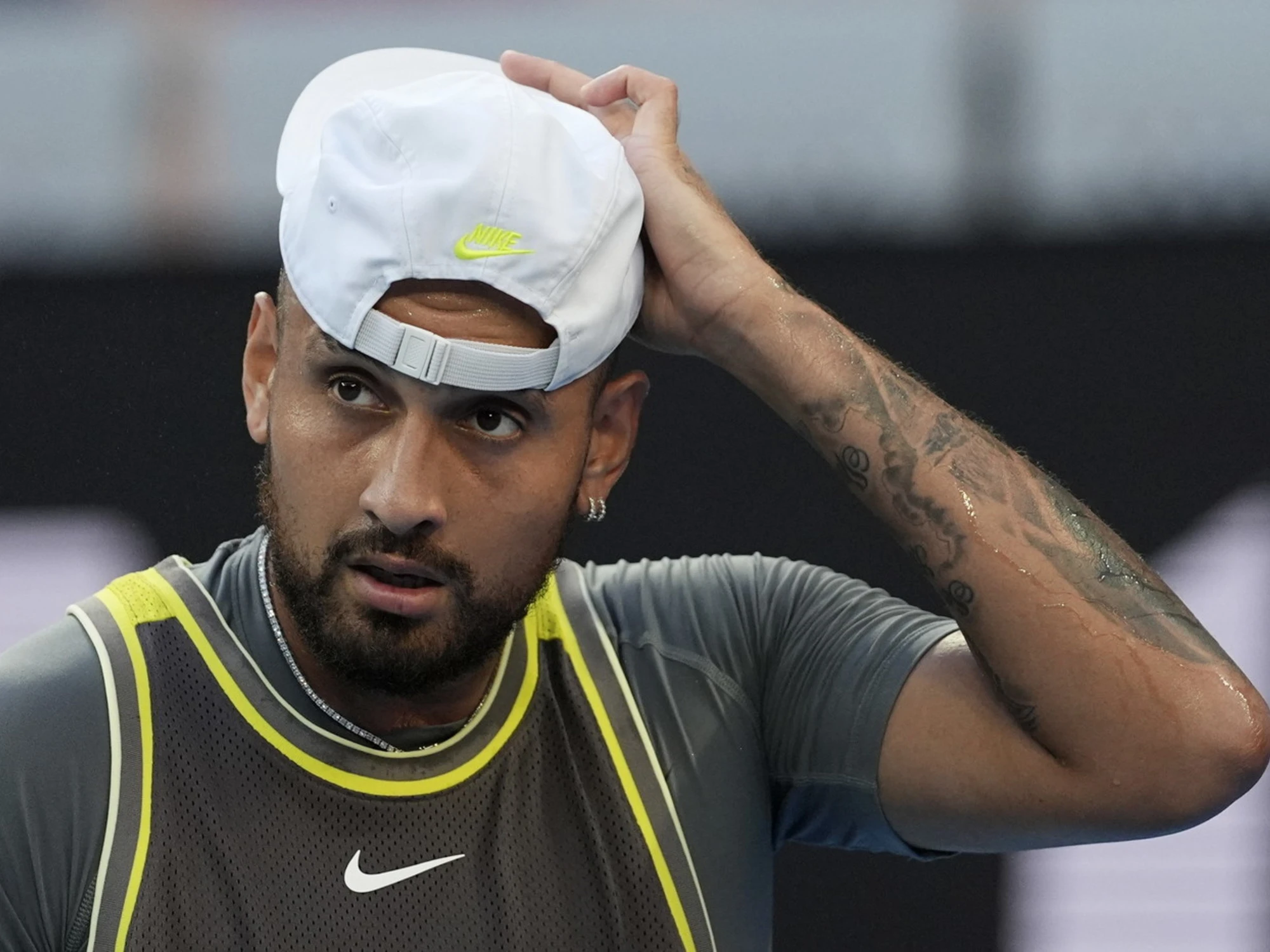 Nick Kyrgios: "Interessante". Clamoroso: l'australiano si stronca da solo