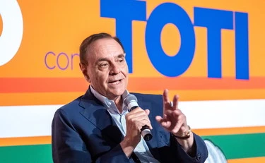 Marche, Clemente Mastella archivia il Pd: "Come l'asino che muore di fame"