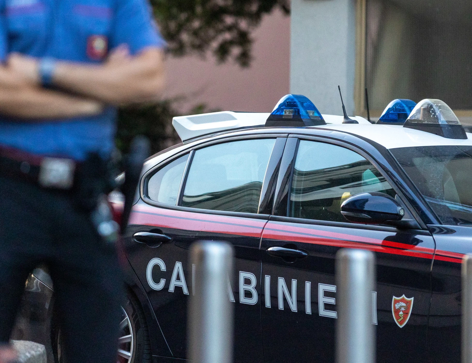 Milano, anziano massacrato con una mazza nel bar chiuso: orrore del branco egiziano