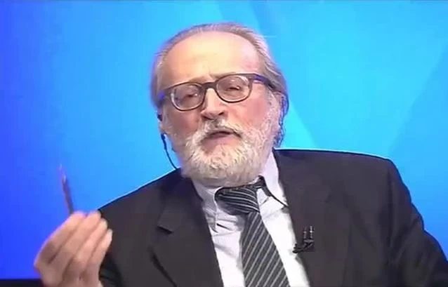 Paolo Becchi e la crisi di governo: "Ormai è evidente". Renzi farà cadere Conte, poi a braccetto con Salvini