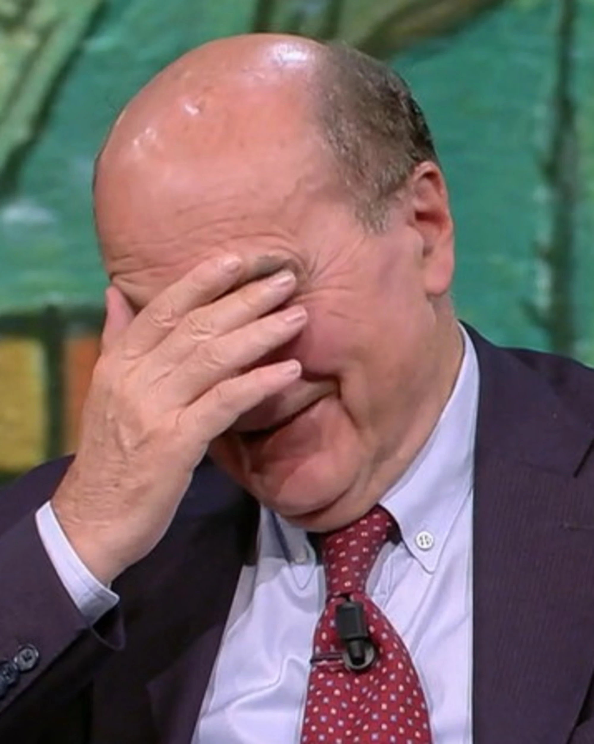 Bersani da Floris, applausi alla Meloni e lui rosica: "Mamma mia"
