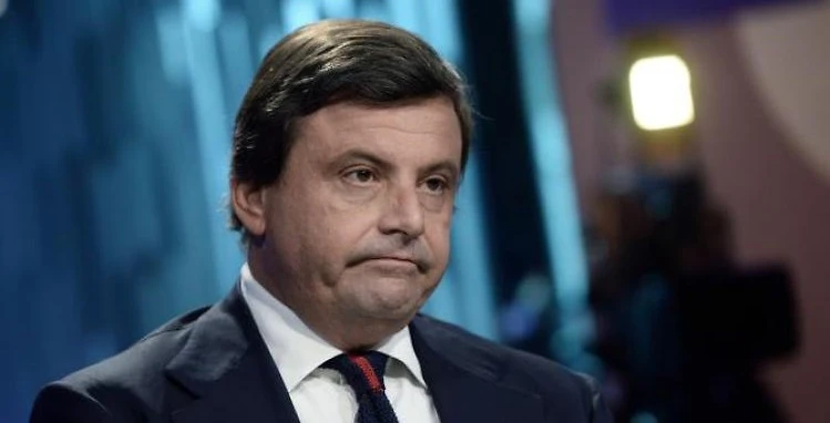 Carlo Calenda demolisce Ivan Scalfarotto e Sandro Gozi: "Stupidità estrema, sarà il caldo"
