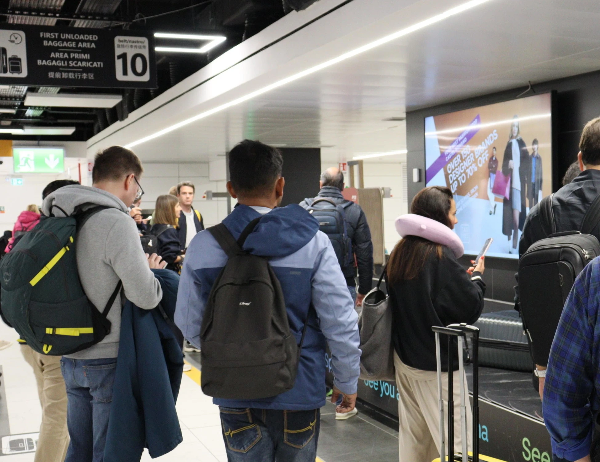 Guerra in Iran, in fuga e truffati: italiani in trappola, altro dramma