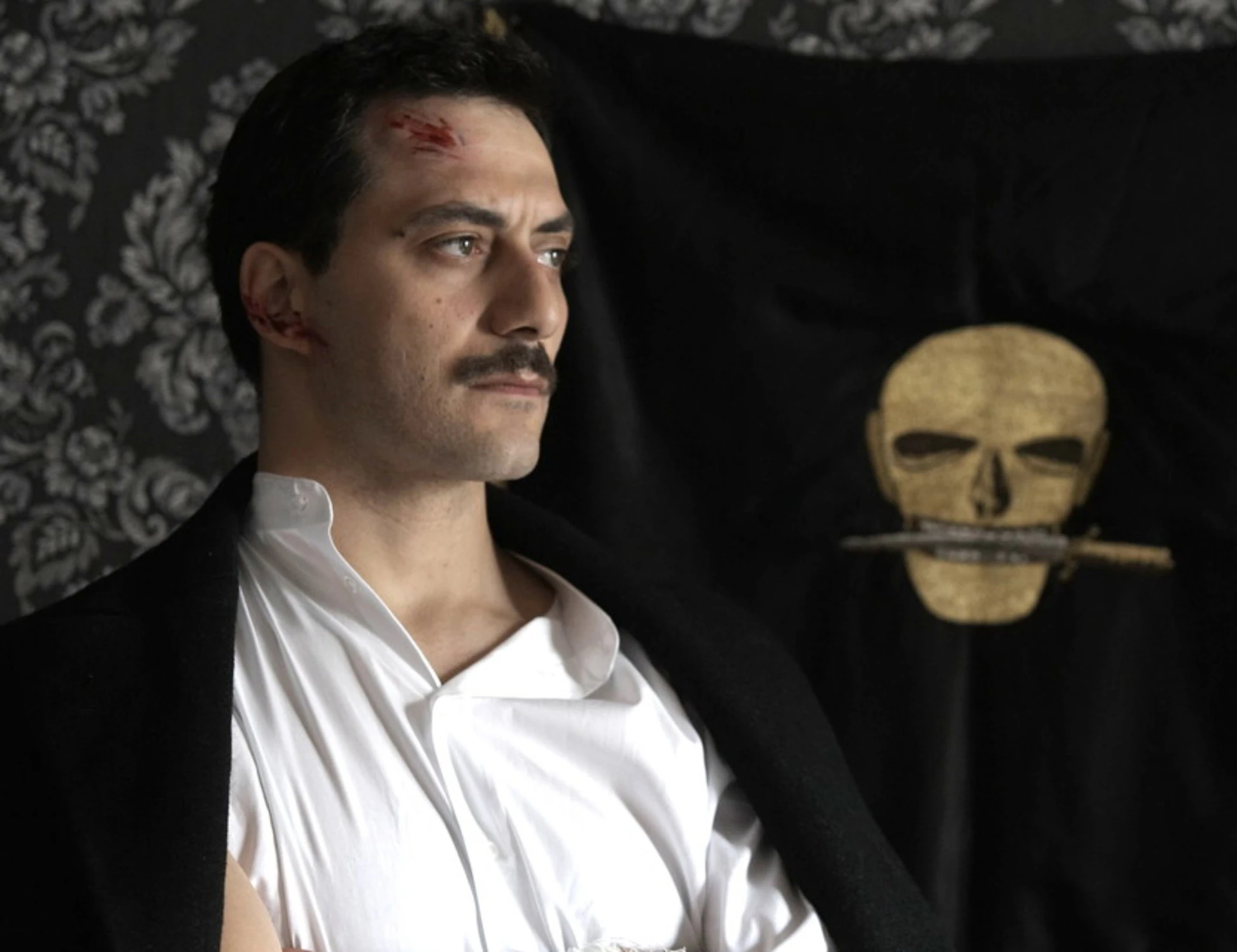 Filippo Timi interpreta Mussolini? "Ero giovane e...", altre lacrime rosse