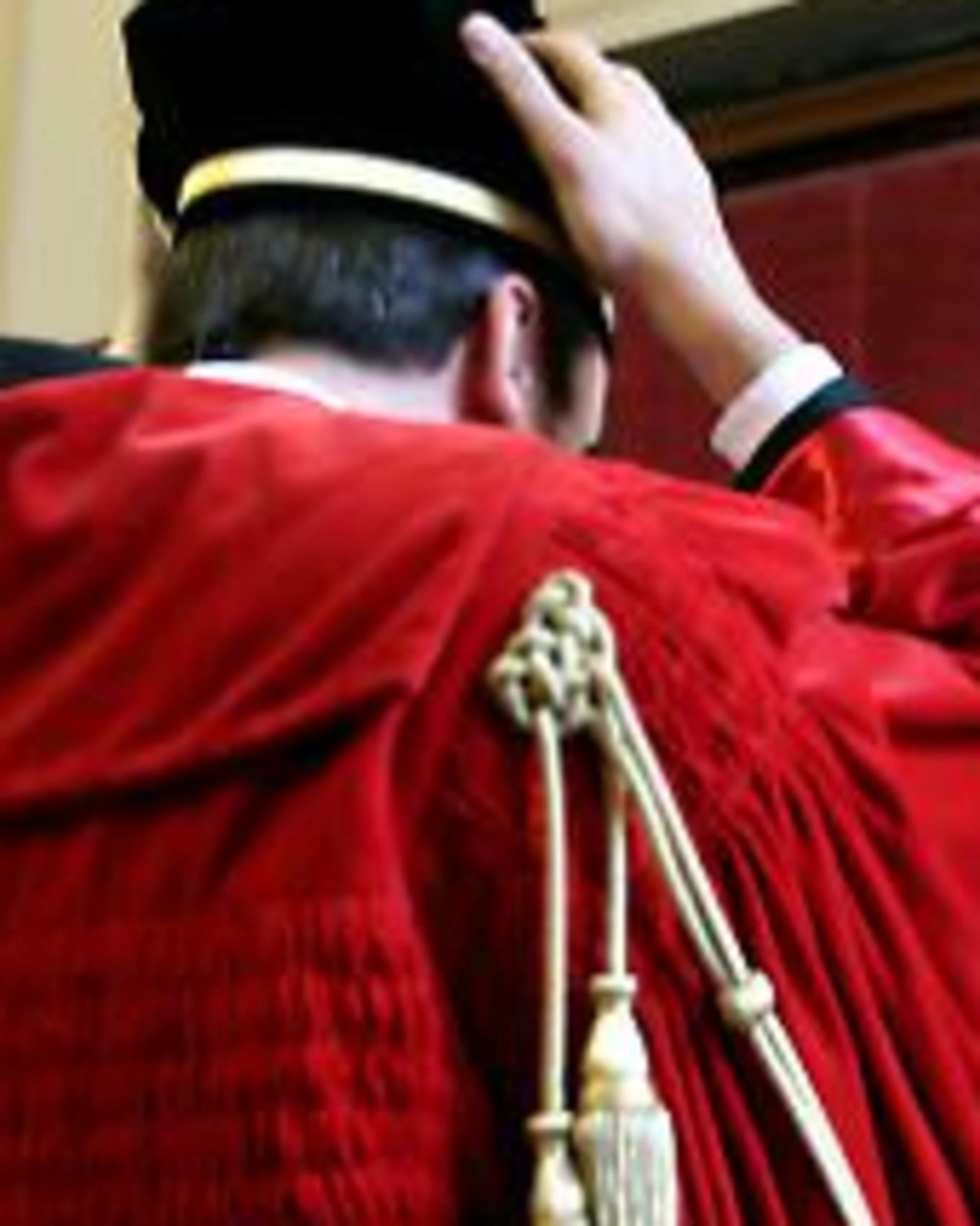 Milano-Cortina, toghe contro il governo: "Interferenza indebita"