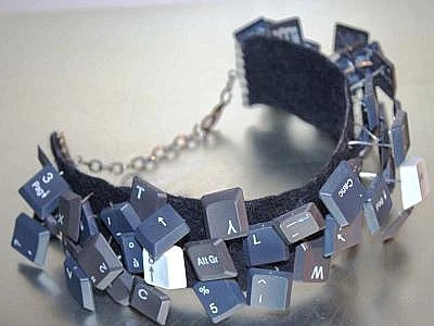 Artisti e detenuti espongono i loro bijoux a Ecomondo