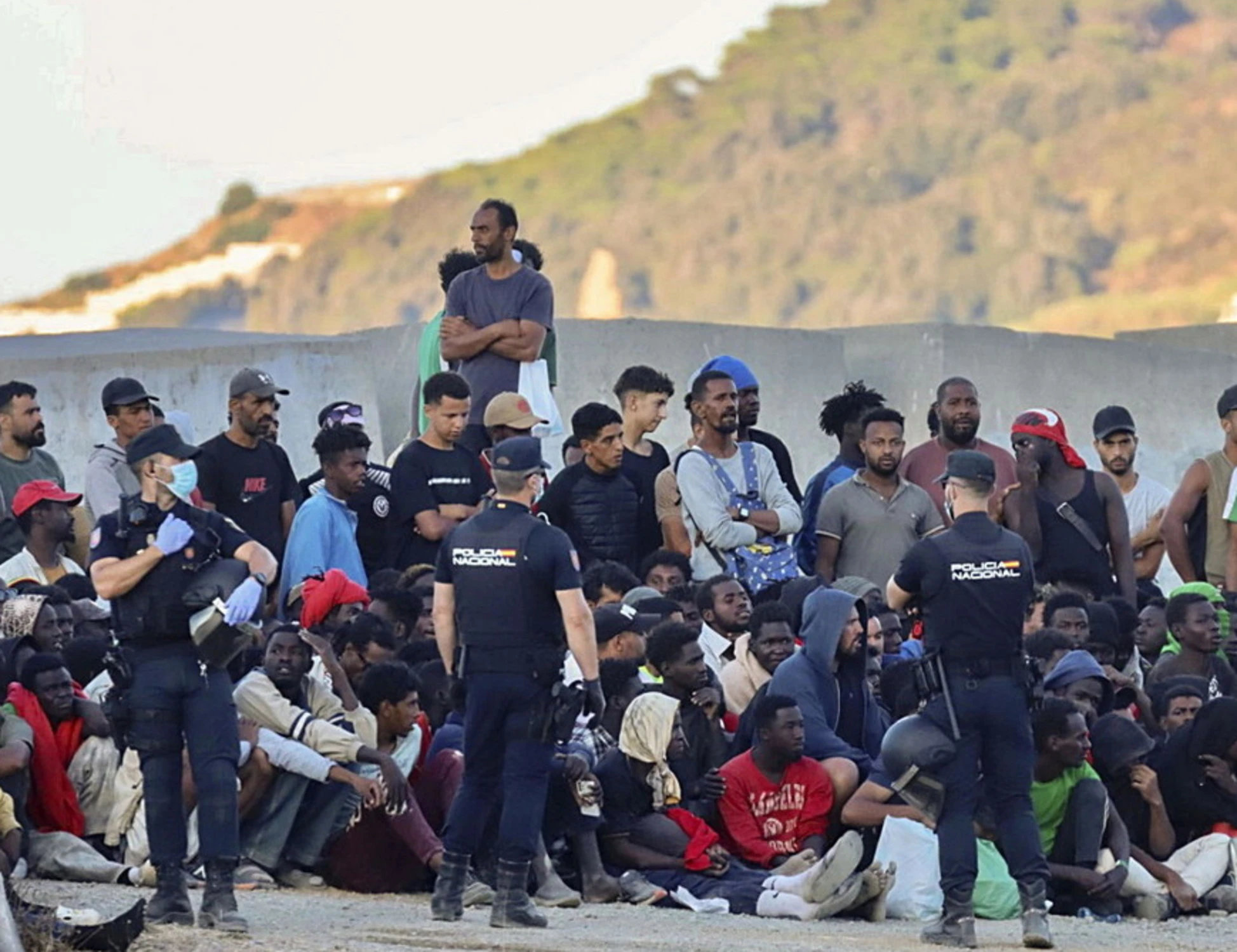 Ceuta, focolaio di scabbia tra i militari: "Sovraffollamento e poco igiene"