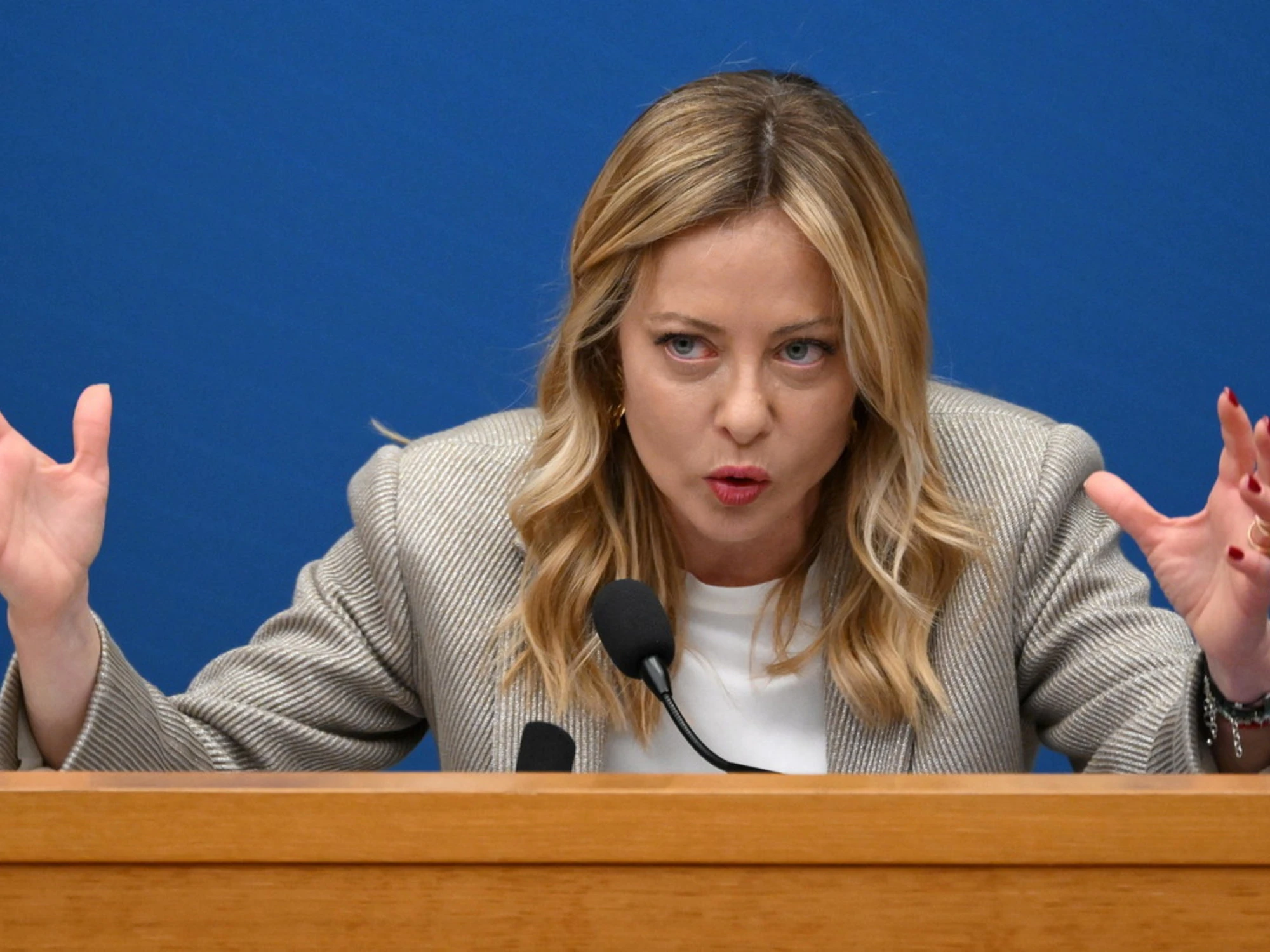 Giorgia Meloni, la conferenza stampa di inizio anno: la diretta