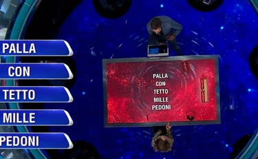 L'Eredità, "citazione di una serie sottovalutata": occhio al dettaglio alla Ghigliottina