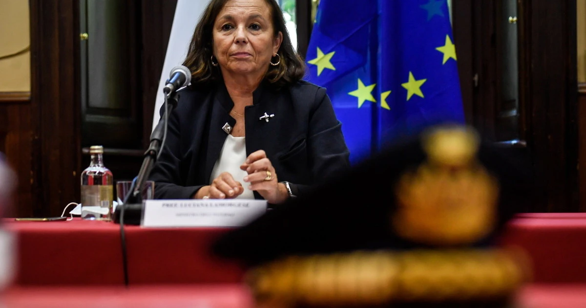 Luciana Lamorgese, la stoccata di Pietro Senaldi: "Ha confessato di non saper proteggere gli italiani"