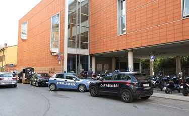 Ferrara, 15enne tenta di accoltellare compagno di liceo: arrestato