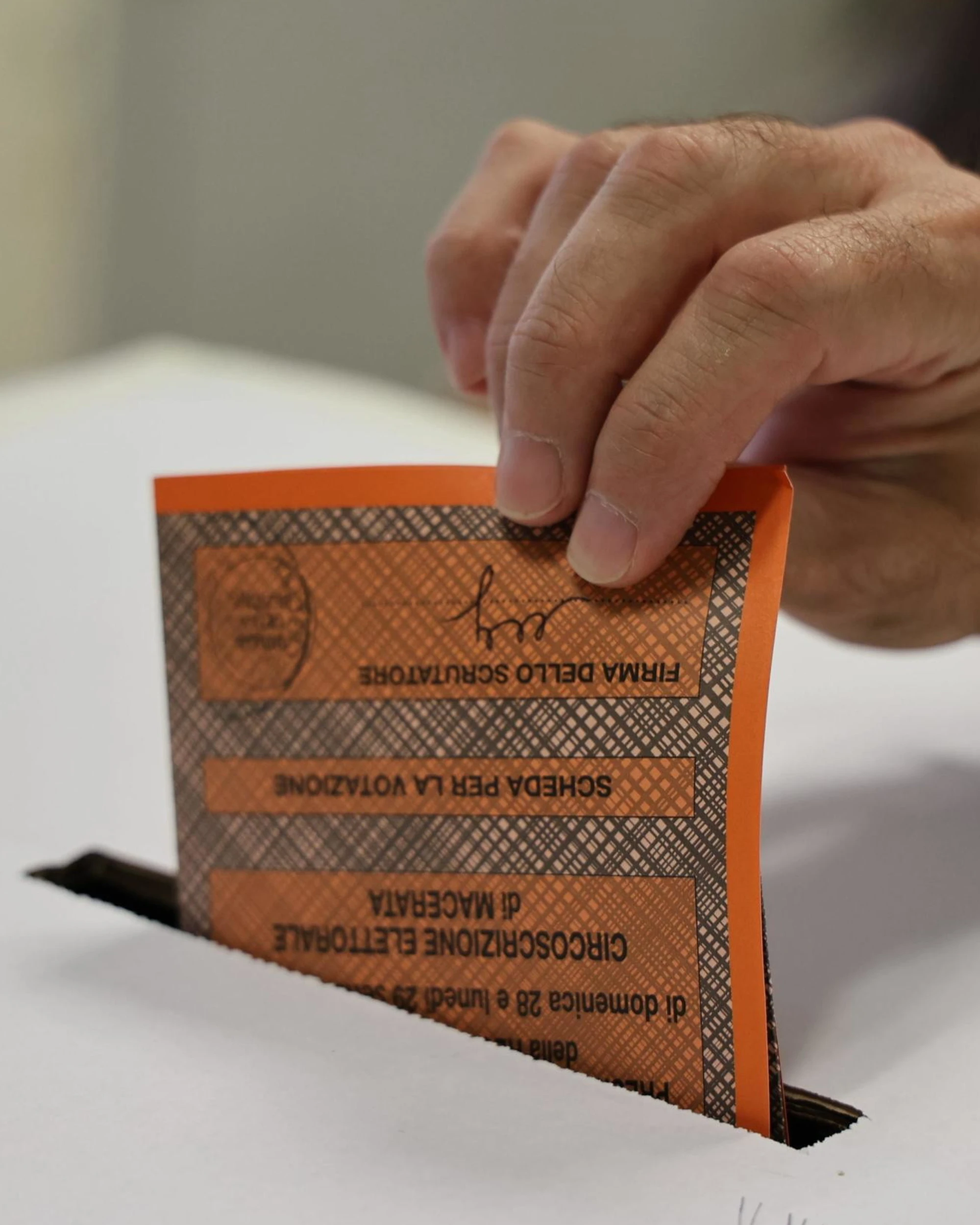 Marche, ancora bassa l'affluenza: in quanti hanno votato
