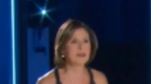  CartaBianca, inizio con il botto: Bianca Berlinguer apre la puntata vestita così, telespettatori a bocca aperta