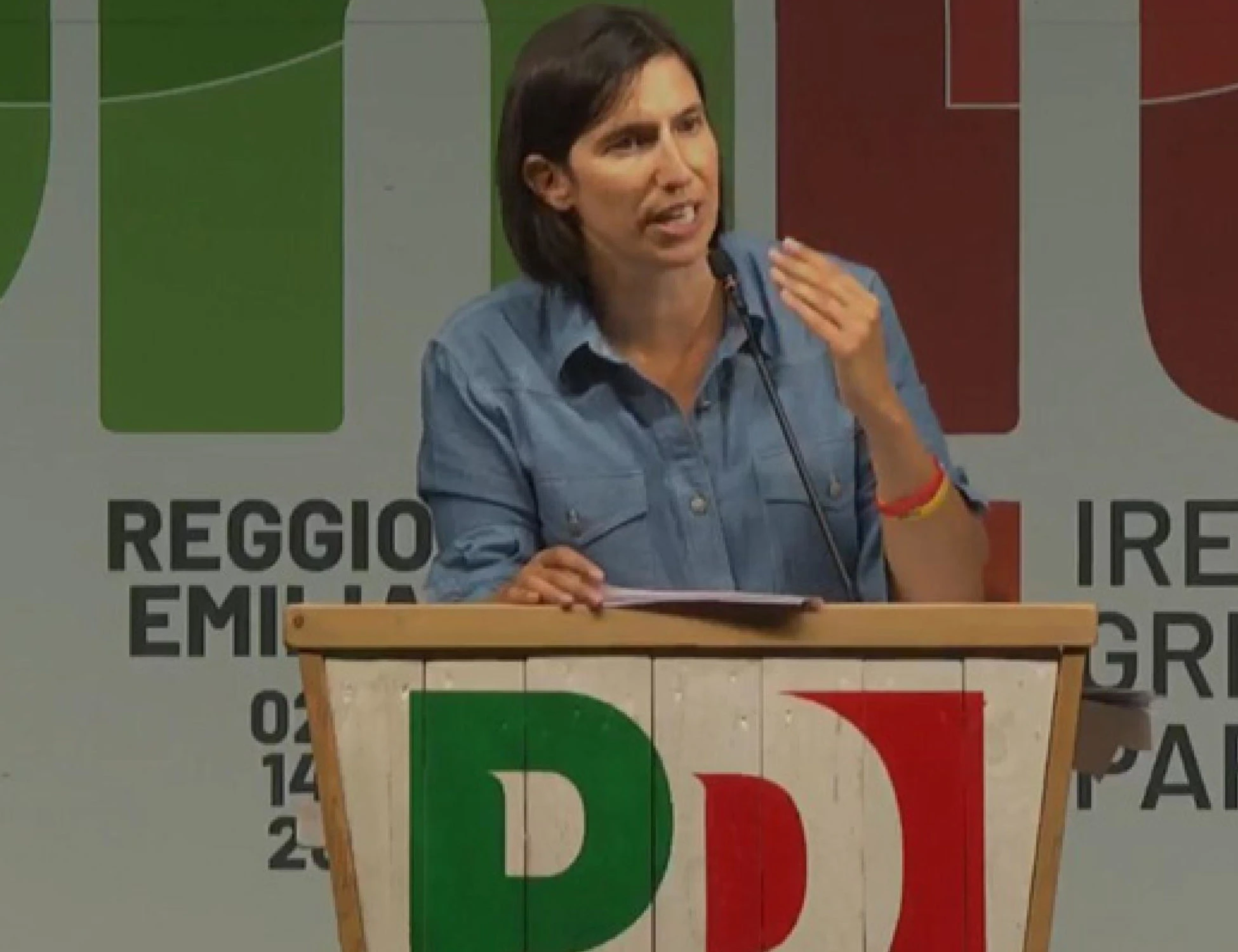 Elly Schlein, le "purghe": a chi vieta la festa Pd, il partito nel caos