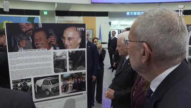 Mattarella visita a Vienna la mostra fotografica dedicata a Falcone e Borsellino