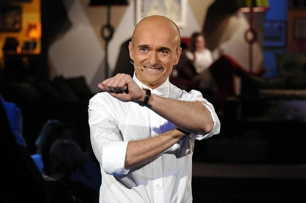 Coppie di fatto, Signorini: "Berlusconi bene sui gay, ora passi ai fatti"