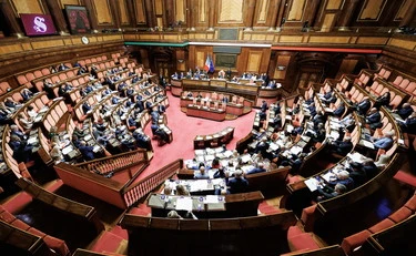 Elezioni, il ribaltone: la mossa del centrodestra, ecco quale data prende piede