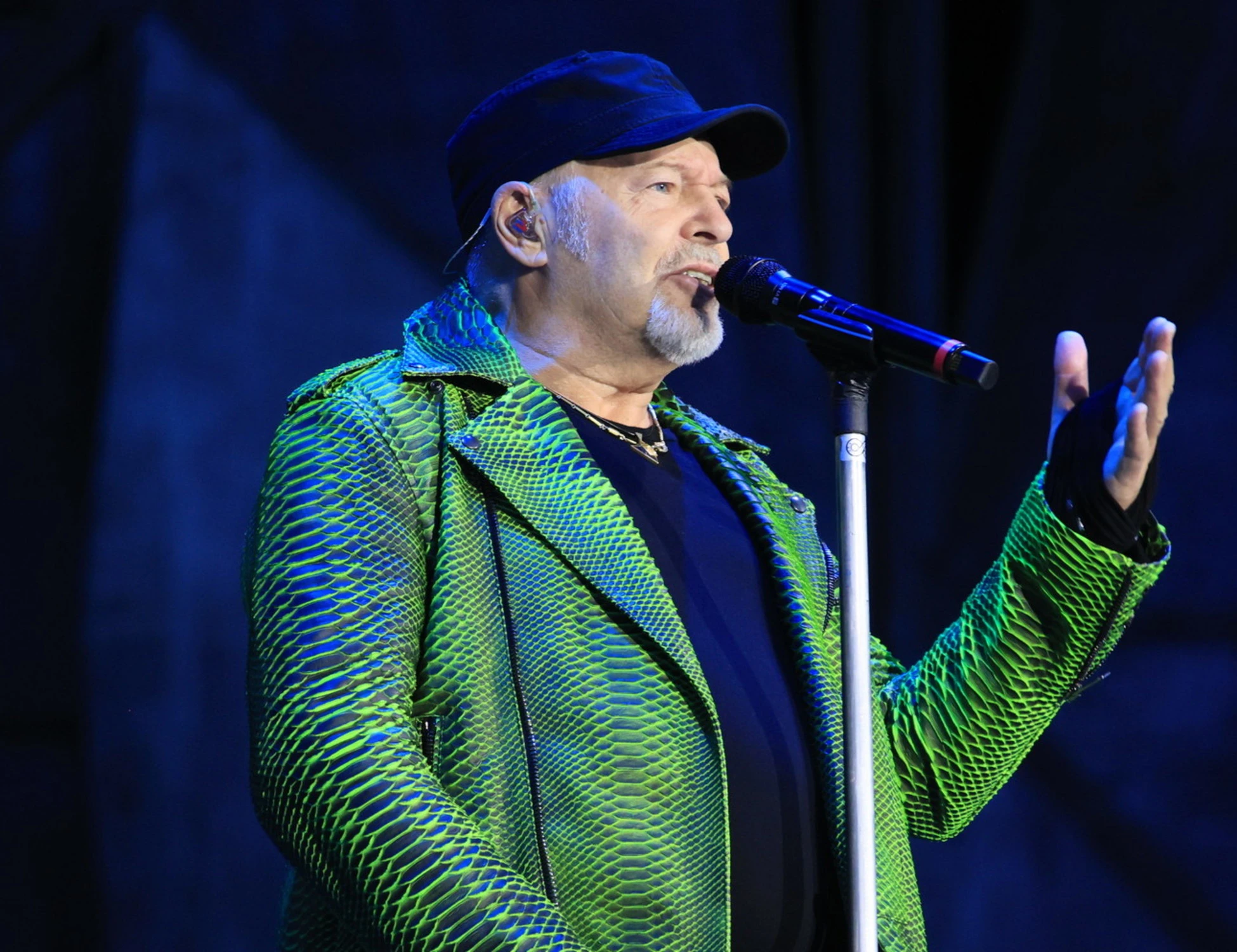 Vasco Rossi estremo, Solieri: "Calci, strizzate proprio lì, ginocchia insanguinate"