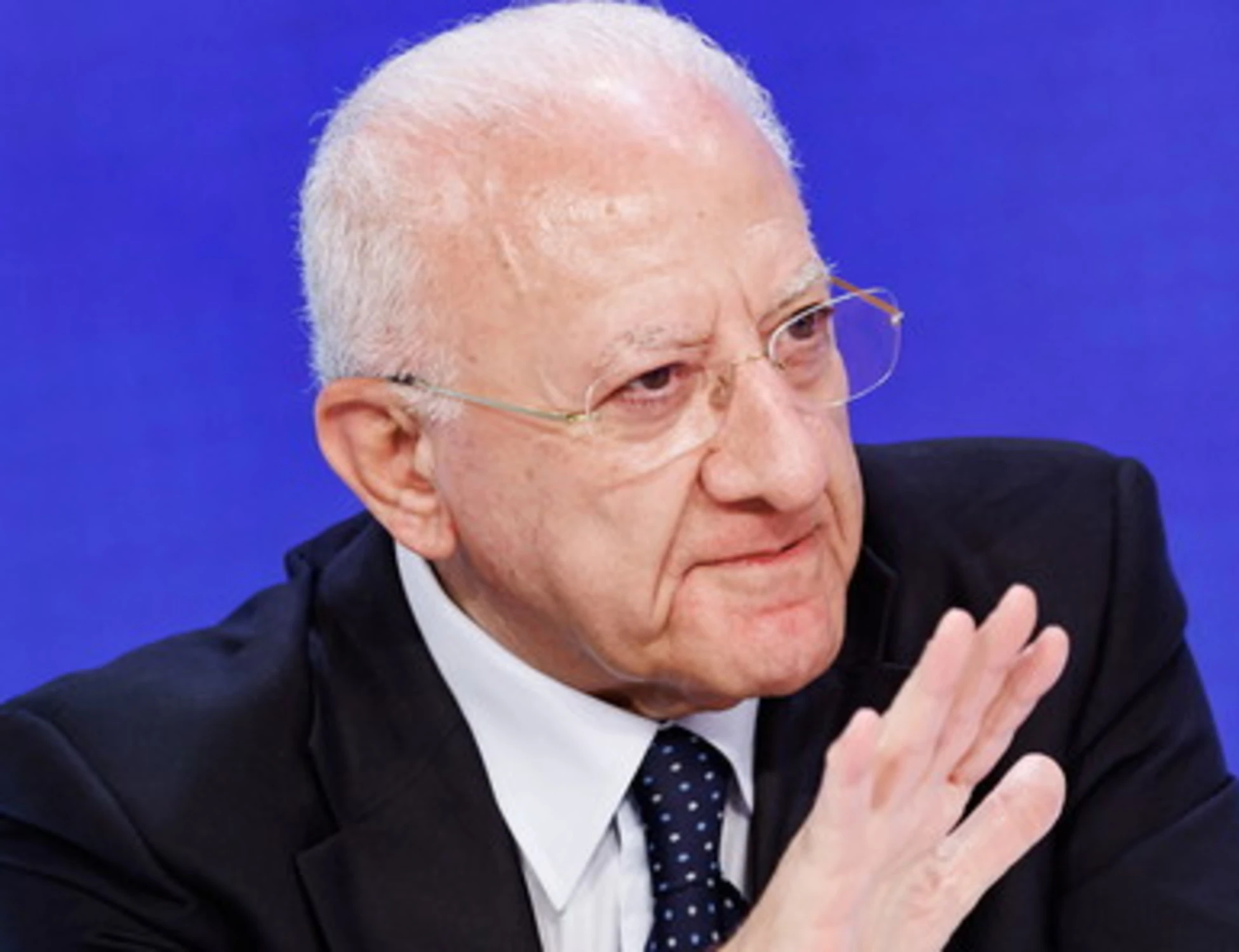 De Luca: Bonelli portasfiga. E a sinistra parte lo scontro