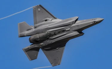 Estonia, F-35 italiani della Nato intercettano jet russi: scramble nei cieli