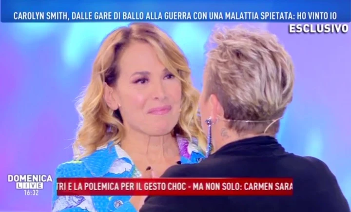 Barbara D'Urso invitata in diretta a Ballando con le stelle: "Pier Silvio Berlusconi sarà svenuto"