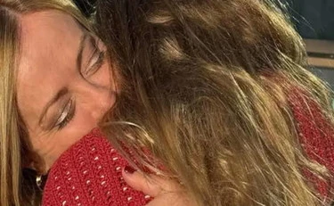 Giorgia Meloni, la toccante foto dal Canada: "Ovunque, sempre"