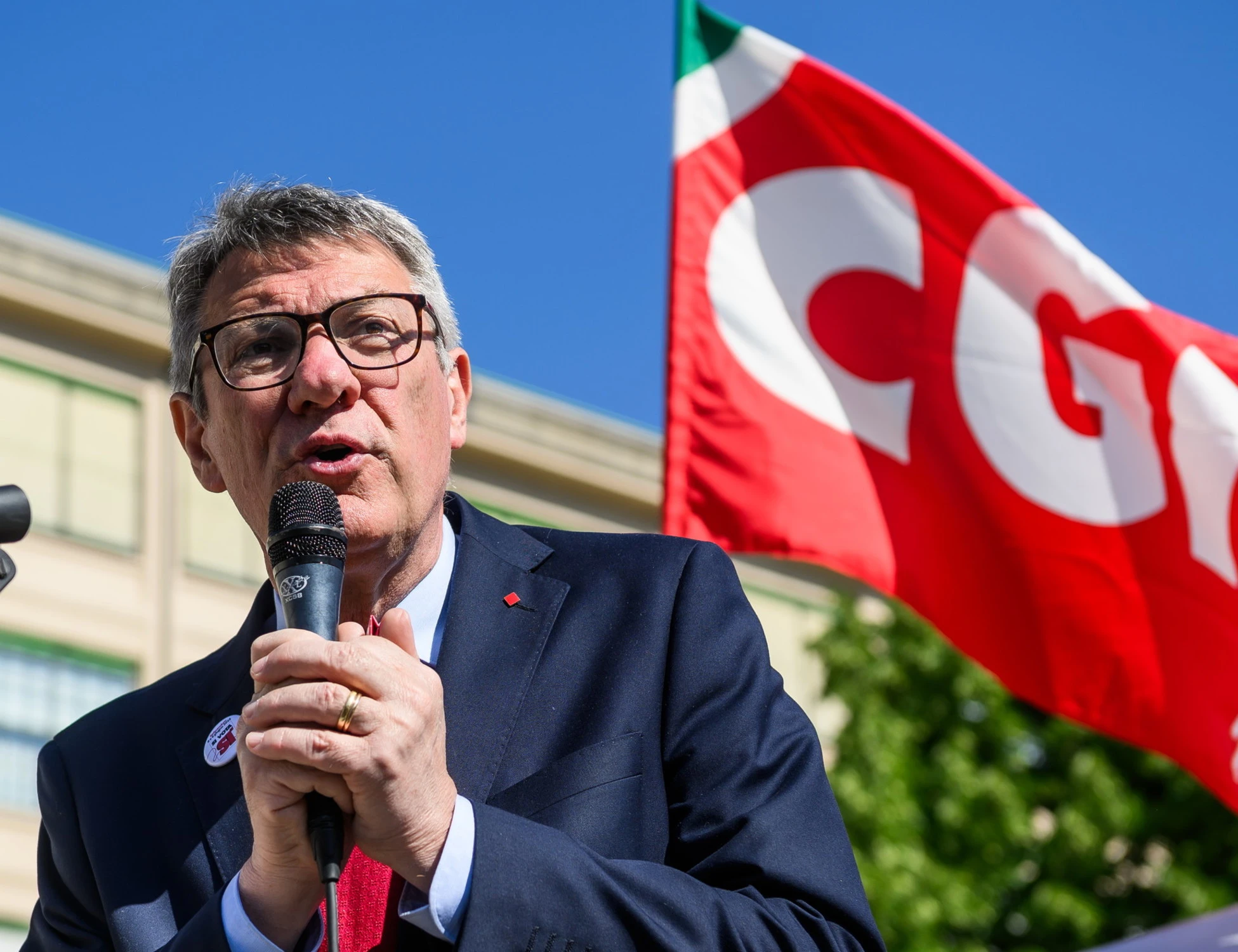 Maurizio Landini, dietro al referendum un "bottino" da 2,5 milioni
