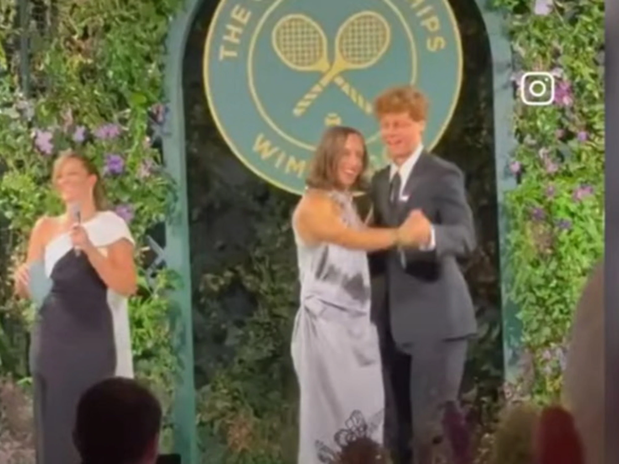 Jannik Sinner balla con Iga Swiatek? Vorrebbe sparire: imbarazzo siderale 