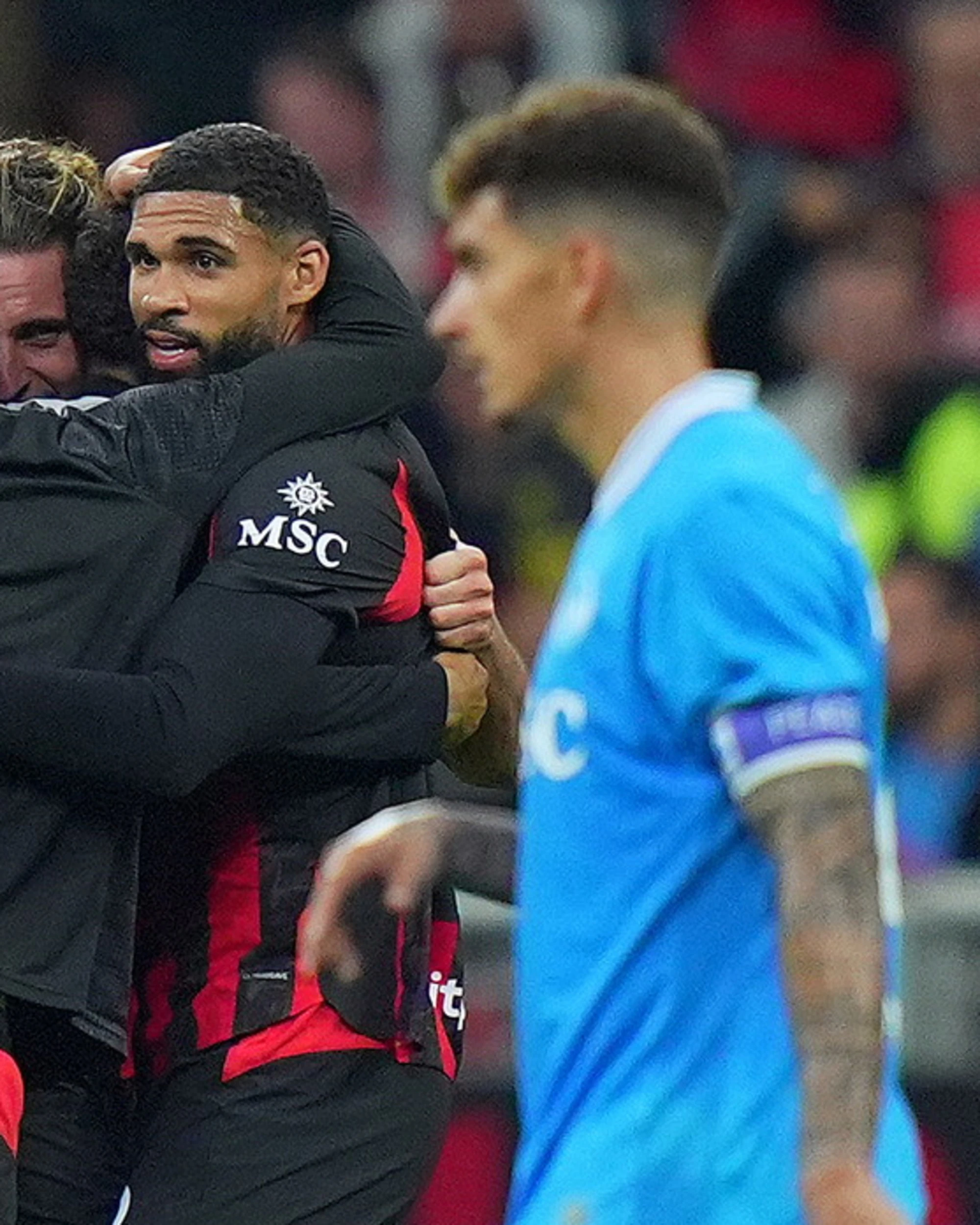Milan-Napoli, rossoneri in 10 stendono il Napoli: ora pensano in grande