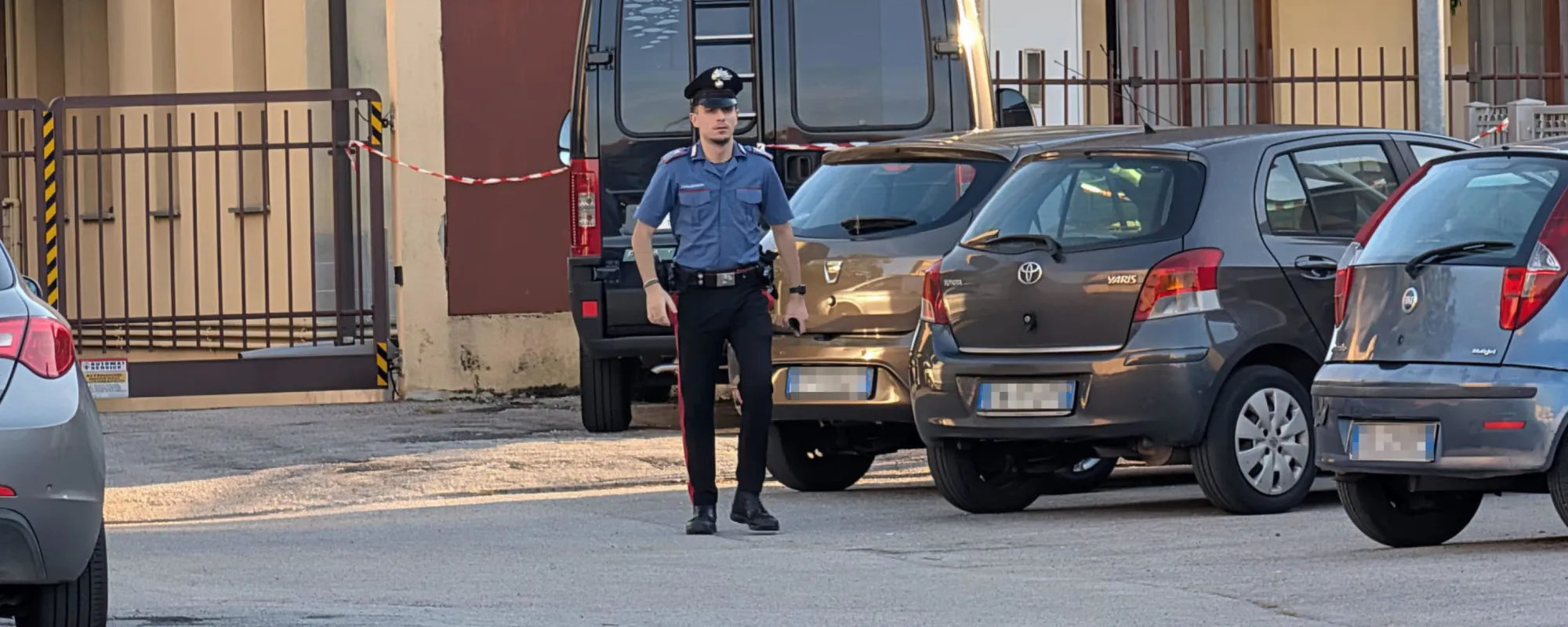 Un 40enne pakistano violenta 13enne nel bar dei genitori: come lo beccano in bagno a Padova