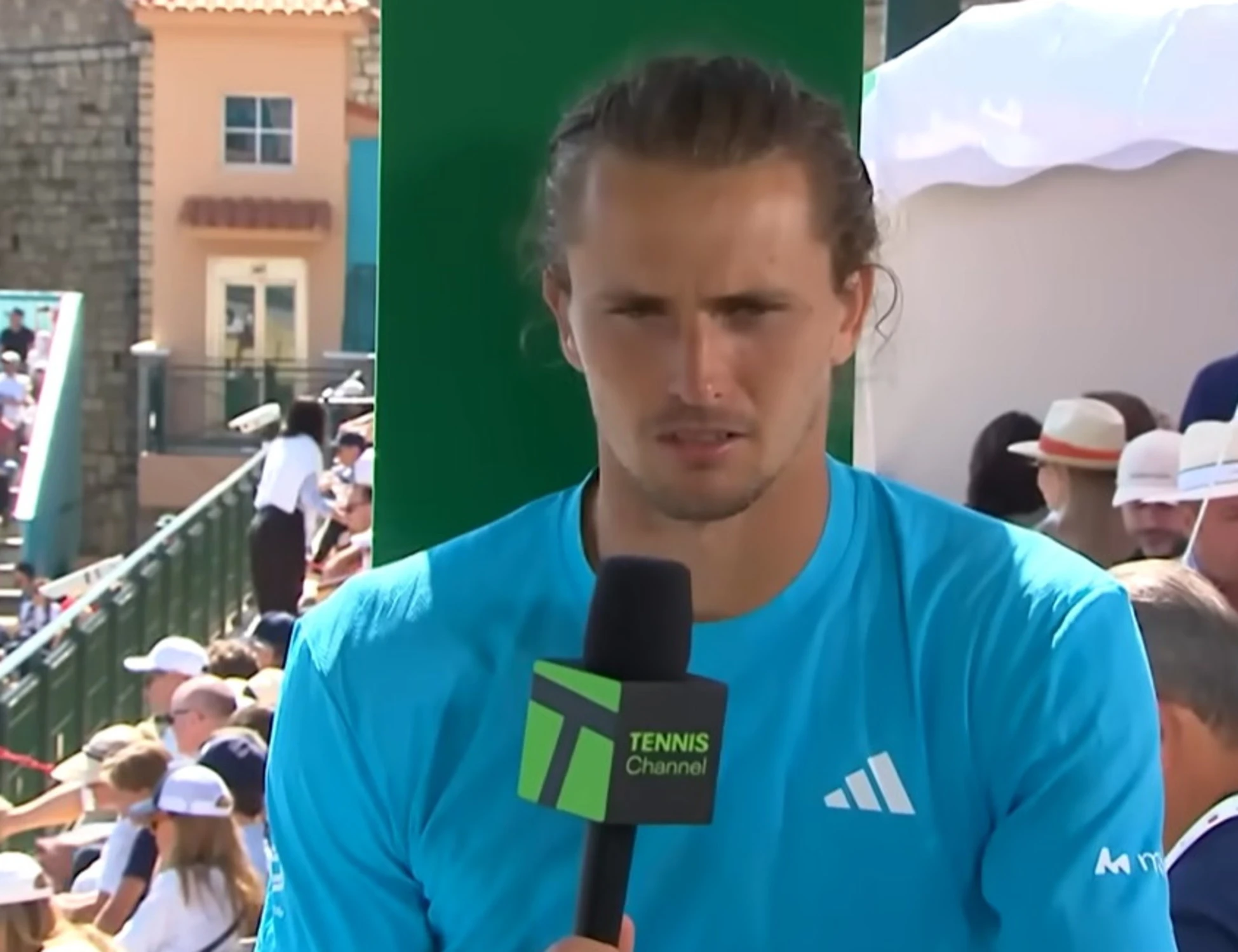 Sinner sconvolge Zverev, "non sembra nemmeno reale"