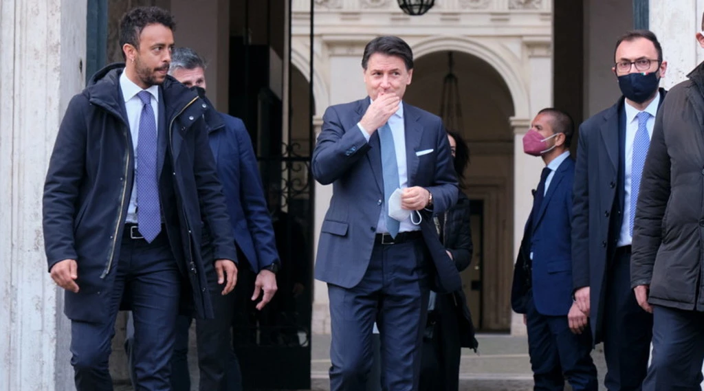 Draghi e Conte, l'incontro è anticipato alle 11. "L'Armageddon": crisi di governo?