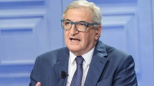 FdI, pugno di ferro sulle moschee. Ma l'opposizione insorge: "Incostituzionale"