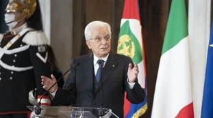 Sergio Mattarella, retroscena di Dagospia: perché le parole del capo dello Stato chiedono, tra le righe, un governo di unità nazionale