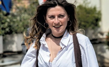 https://media.liberoquotidiano.it/g7MXOJmhH1fF6RBYjtYq_qf7PCcOqcvKrdhZ72ju_Fo/width:800/quality:90/aW1hZ2VzLzIwMjYvMDkvMjEvMDc1ODQ4MTQwLWMyYjJmYmNmLWY3YWUtNGU4ZC04ZGFmLWRmMDlkNjlmZGY4OS5qcGc.webp