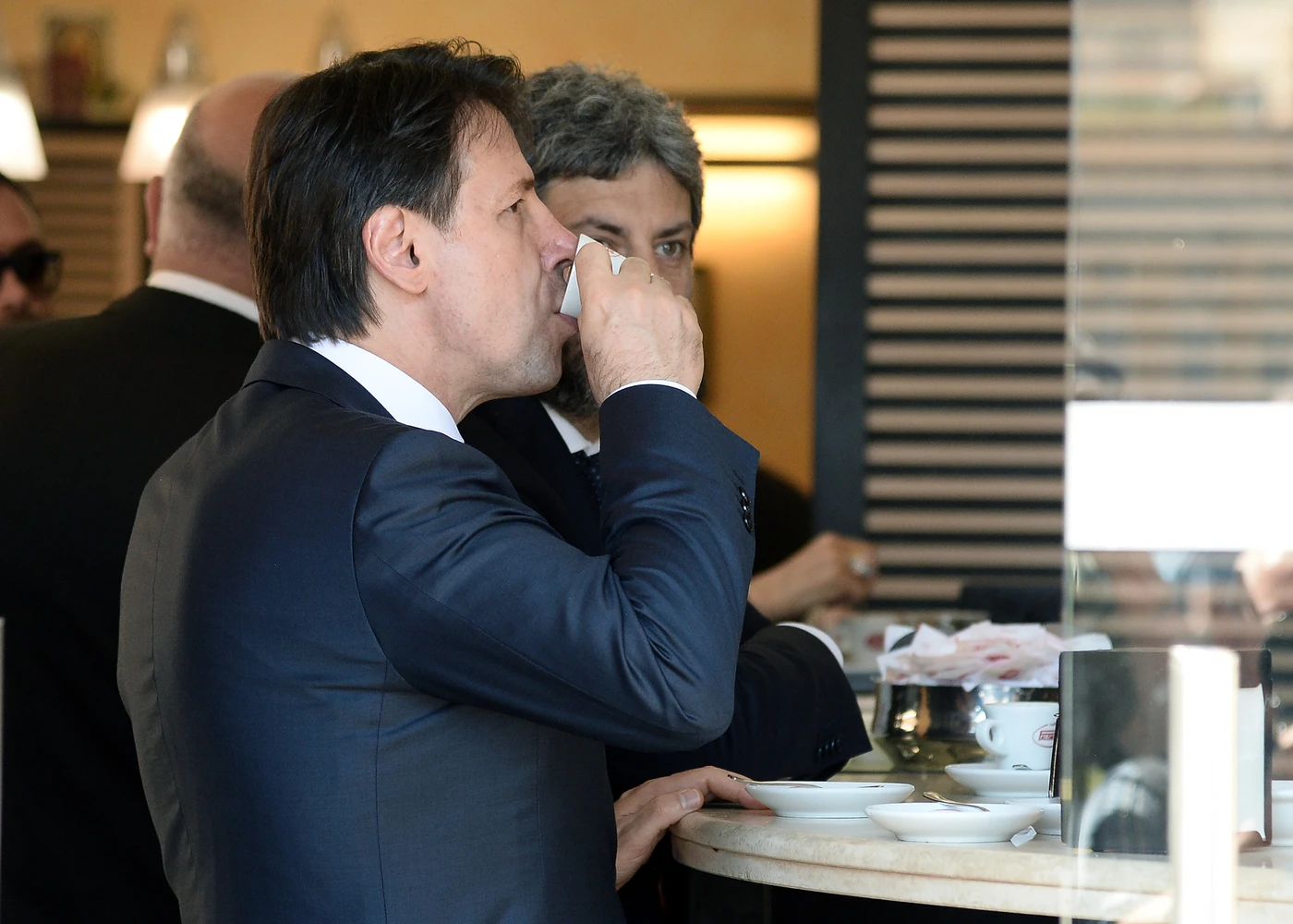 Giuseppe Conte, Palazzo Chigi fa esplodere la spesa per le forniture di caffè: il confronto con Gentiloni