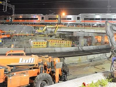 Usa, scontro tra due treni in Connecticut: 60 persone ferite, alcune sono molto gravi